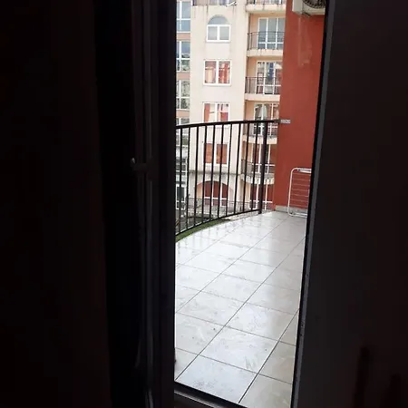 Сльнчев Бряг